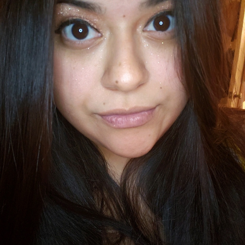 Meet your Posher, Adilene